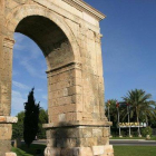 Arco de Bará en Roda de Bará.