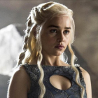 Emilia Clarke, como Daenerys en 'Juego de tronos'.