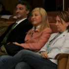 Bernabé Moya, Teresa Magaz y Carmen Acedo, ayer escuchando atentos la presentación de la jornada