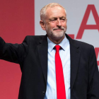 El reelegido líder laborista, Jeremy Corbyn, ayer en el congreso anual de la formación. JON SUPER