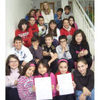 Los alumnos de quinto de Primaria de Nava y su profesora.