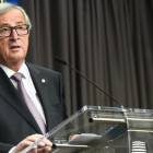 Juncker habla tras la firma del acuerdo comercial con Canadá, en Bruselas, el 30 de octubre.