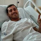 Iker Casillas publicó esta imagen en su Twitter después de la intervención