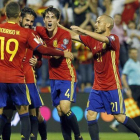 Los jugadores de La Roja celebran el segundo gol ante Albania.