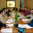 La permanente de los alcaldes de Acom, reunida ayer en Oviedo