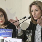 La vicepresidenta del Gobierno, Soraya Sáenz de Santamaría, y la presidenta del PP vasco, Arantza Quiroga, este jueves, 30 de enero, en Bilbao.