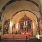 La iglesia de la Asunción con cinco retablos, antes de la retirada de las obras.