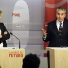 La vicesecretaria general del PSOE, Valenciano, y el diputado Jáuregui, tras la Ejecutiva Federal.