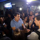 El presidente de Ciudadanos, Albert Rivera, a su llegada a Madrid tras su viaje a Caracas. JAVIER LIZÓN