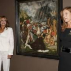 Carmen Cervera y Francesca Thyssen, ayer, en la galería