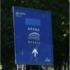 Cartel indicador de los accesos al Madrid Arena.