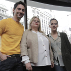 El actor y director Paco León, su madre, Carmina Barrios, y su hermana, la también actriz María León.