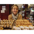 Mazapanes y dulces de Navidad renovados en la pastelería Fuensanta de León. Jesús f. salvadores