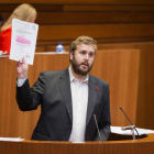 El procurador socialista Álvaro Lora, durante una intervención en un pleno de las Cortes de Castilla y León