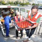 Reparto del Banco de Alimentos a los mineros de Laciana, en septiembre del 2010.