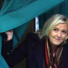 Marine Le Pen vota en Henin-Beaumont.