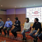 De izquierda a derecha, los 'youtubers' Anna Gorse, Adriamusica96, Jordi Cor, Focusings (Mel Domínguez), Julián Marino y Pro Android (Eduard Esteller), junto al moderador (en el centro), durante la conferencia.