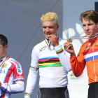 Bokeloh con KIlikovskiy y Lenderink en el podio de Ponferrada