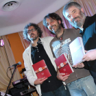 El concejal de Música de Astorga, César Núñez, Javier del Otero ‘Jalisko’ y Jesús Palmero
