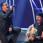 Bono y The Edge en uno de sus conciertos del 2011.