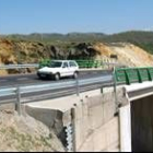 Losa denuncia los baches y deformaciones en la variante de Prado de la Guzpeña