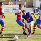 El equipo bañezano supo aprovechar sus ocasiones ante la portería contraria. F. OTERO PERANDONES