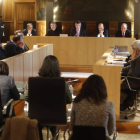Un momento del Pleno para debatir el presupuesto 2018 celebrado ayer en la Diputación. RAMIRO