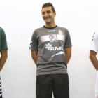 El acto del 90 aniversario sirvió también para presentar las nuevas equipaciones y a las dos últimas incorporaciones a la plantilla.