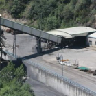 Imagen del exterior de la mina de Santa Cruz, tomada ayer poco después del accidente.