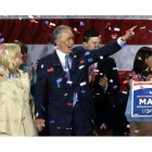 Markey, junto a su mujer, celebra su victoria en las elecciones especiales celebradas en Massachusetts.