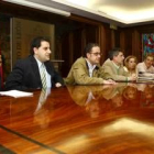 Fernández Cardo, García del Blanco, Chamorro, Fernández, González, Canuria y Blanco, tras la reunión