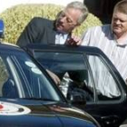 Mark Thatcher en el momento de ser detenido por la policía en su domicilio de Sudáfrica