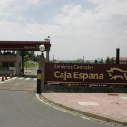 Servicios centrales de la Caja en El Portillo.