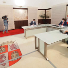 Mañueco preside ayer la reunión telemática de la Mesa Intersectorial de la Madera. R. GARÍA
