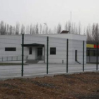 El nuevo edificio del colegio de Carbajal alberga tres unidades y posee una planta.