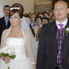 Felisa y Ricardo contrajeron ayer matrimonio en la ermita de Pandorado.
