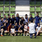 La selección española femenina posa antes del entrenamiento.