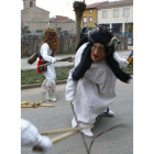 Celebración del tradicional antruejo en Alija del Infantado.