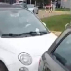 Imagen de un vídeo que muestra las multas a los vehículos. DL