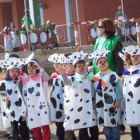 Los alumnos de Infantil del CRA de Nava posan con sus disfraces