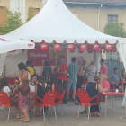 La organización instaló varias carpas en la zona. CAMPOS