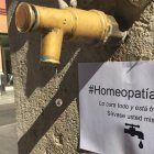 Una fuente, con el mensaje que promueve Farmaciencia.