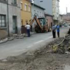 Las obras de renovación de la red de agua afectan a las principales calles de La Robla