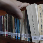 La biblioteca universitaria es uno de los servicios con más contrataciones.