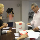El candidato a la Secretaría General del PSOE de Castilla y León, Julio Villarrubia, durante la votación para elegir al nuevo secretario general del partido PSCyL-PSOE