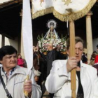 Los vecinos de Laguna de Negrillos celebraron la procesión de Nuestra Señora del Arrabal.