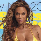 Tyra Banks, otra vez chica de portada en Sport Illustrated.