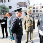 A la derecha, el hasta ahora jefe accidental de la Comisaría, José Rodríguez, en foto de archivo. L. DE LA MATA
