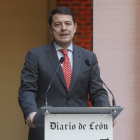 El presidente de la Junta, Alfonso Fernández Mañueco, durante su discurso. RAMIRO