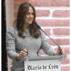 Adriana Ulibarri, presidenta de Diario de León, animó ayer a afrontar los tiempos difíciles. RAMIRO